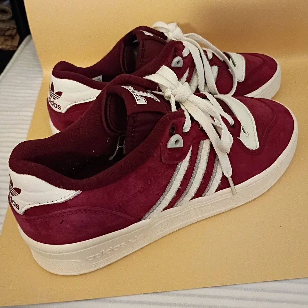 Adidas‎ Rivalry Low Texas Aggies Mens Size 9 Maroon White Suede Sneakers